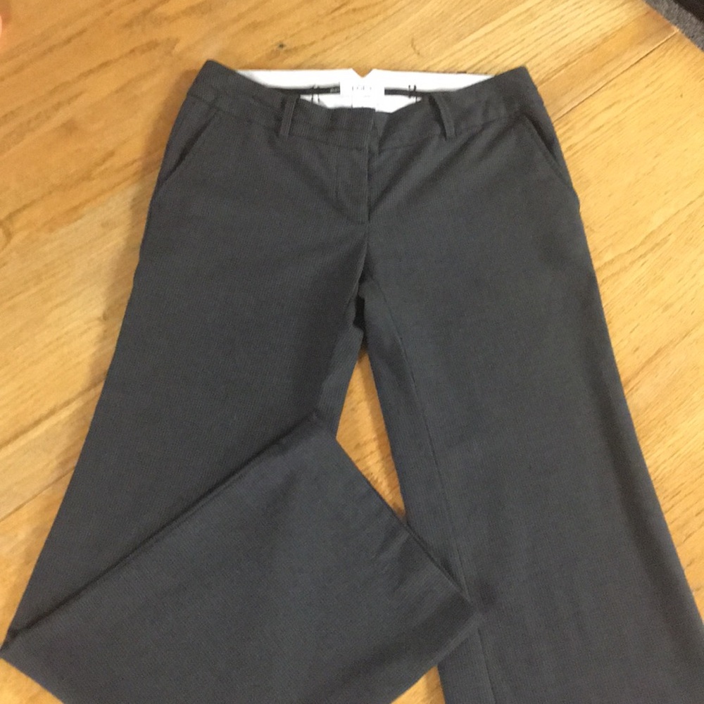 Loft Marisa dress pants size 2 gray black EUC